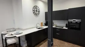 Luxury Modern Apartment in Central Chelmsford - Image 4