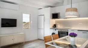 Alta House Apartments 3 Calas - Image 2