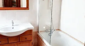 Homerez - Hus i Albi m. parkering - Image 4