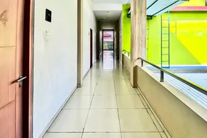 Mawar Indah Hotel near Stasiun Balapan Solo Mitra RedDoorz - Image 3