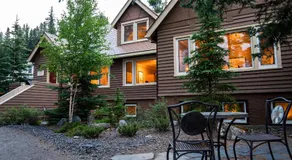 Banff Boutique Inn - Adults only - Image 4