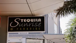 Tequila Sunrise Hostel Surfers Paradise - Image 2