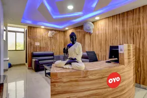 OYO Flagship Hotel The Nine's - Image 2