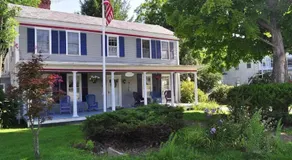 Historic Chester Inn! Circa, 1870 - right on Main Street & 20 minutes to Okemo!  - Image 4