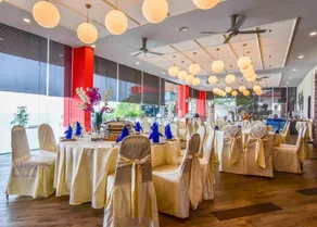 Hotel Sentral Seaview @ ​Beachfront - Image 4
