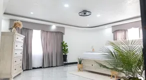 Solara retreat luxury manor -Full Service Luxury Stay - Image 5