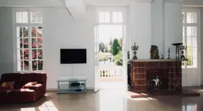 Villa prestigieuse avec piscine privée au cœur de Nice - Image 4