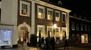 Cathedral Yard - Art Deco Luxury (Exeter) - Image 2