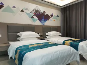 Cat Camp Hotel - Image 2