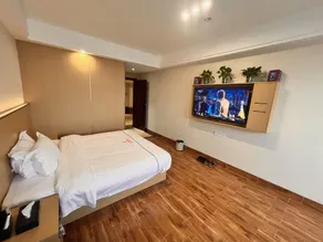Milady Hotel - Image 4