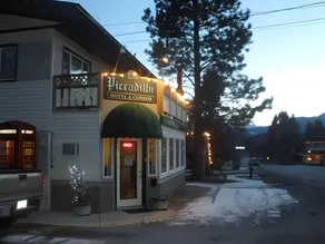 Piccadilly Motel - Image 5