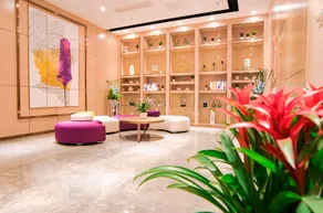 Lavande Hotel Yishui Wande Plaza - Image 2