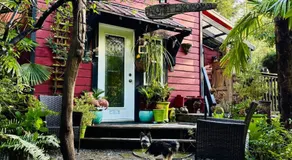 Magnolia Petal Accommodation - Image 3