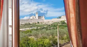 Assisi Garden - Image 5
