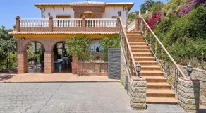 Ruhiges Ferienhaus Cortijo la Encina mit Pool, Klimaanlage, WLAN und Terrassen - Image 4