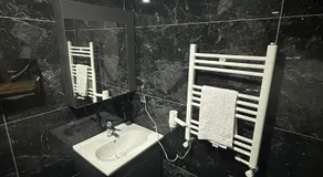 Black House Otel - Image 5