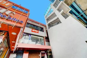 SPOT ON Jayam Residency Tiruvottiyur Near Tiruvottriyur Theradi Metro Station - Image 5