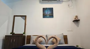 Om Paradise at turtle beach - Image 2