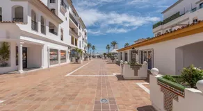 Enjoy Puerto Banus Next To Beach - Image 3