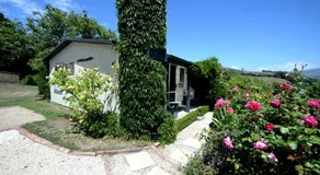 L'abri Bed and Breakfast - Image 3