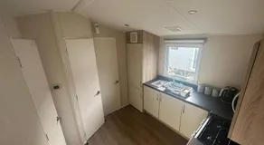 4 Bed 10 Berth Caravan Seawick Holiday Park - Image 4