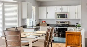 Sagewood Suite Centennial 3BR with suburban comfort - Image 3