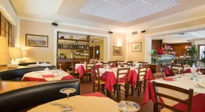 Hotel Tre Castelli - Image 2