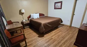 Deluxe inn - Image 5