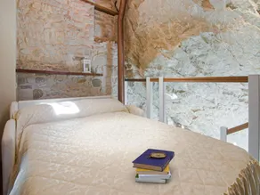 Romantic Medieval Escape - Image 2