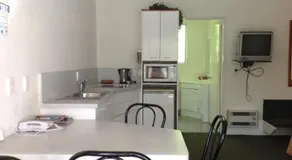 Breeze Motels - Image 4