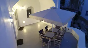 Santorini Cave Suite - Image 3