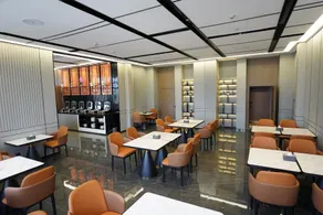 Heyi light luxury hotel - Image 2