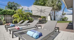 The Zen Den - Heated pool - One mile to heart of The Drive - Image 5
