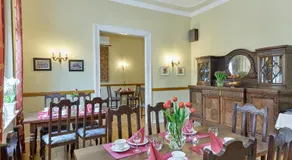 Double room, shower or bath, toilet - Image 4