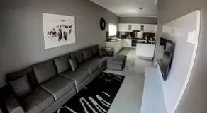 CONDO VILLAS ON MARINE DRIVE - Image 3
