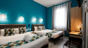 Hotel Astoria - Image 2