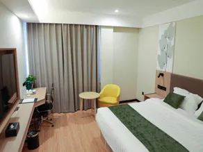 GreenTree Inn Express Shandong Qingdao Chengyang District Aodong Road - Image 5