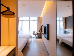 IU Hotel Suizhou Shunjing Avenue Passenger Transportation Center - Image 3