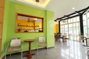 FlowerSay Homestay - Image 2