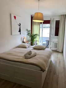 Cool & Central 2 bedroom in heart of Eaux-vives - Image 2