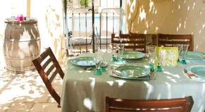 Maison Pelissier Bed and Breakfast with swemming pool - Image 3