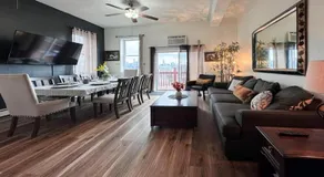 Max NY VIEW 5 Apartment Combo Sleeps 60 15 Mins to NYC - Image 2