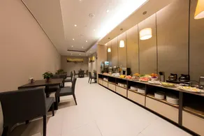 Home Inn Plus Guiyang Penshuichi Qianling Park Yan'an West Road Metro Station - Image 5