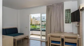 Apartamentos Vistamar II - Image 2