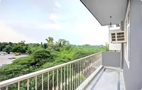 Hotel Triton Residency - Image 4