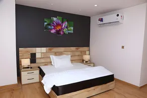 Hotel Star Inn - Image 3