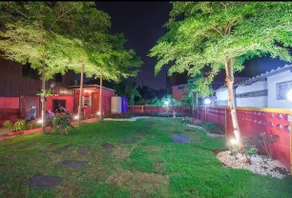 SixBedroom Villa in Saturday Night Market Old Town - Image 5