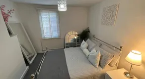 Central Cottage, Hot Tub - Image 2
