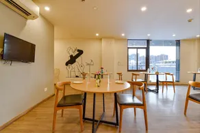 FabHotel NY Townhouse - Image 5