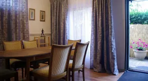 Villand Hotel with Free Private Parking and Self Check In - Image 2